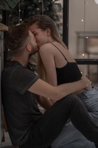 Между двух огней