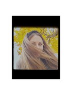 Осенние листья и её глаза.